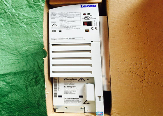 ИНВЕРТОР ЧАСТОТЫ ВЕКТОРА Lenze E82EV152K4C УПРАВЛЯЕТ УЧАСТКОМ 400 ВХОДНОГО СИГНАЛА 3/500 ВПТ 50/60 HZ