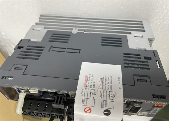 Сервопривод MR-J4-200B 2kW промышленный управляет Mitsubishi Electric 3PH 170V