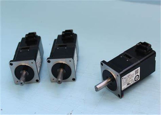 ЛИНЕЙНЫЙ оригинал МОТОРА YASKAWA SGLFW-1ZA380BP 0W 2400N/M 1120RPM*NIB 200V 17.5A новый