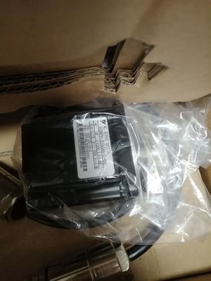 Оригинал 60HZ МОТОРА AC YASKAWA SGMAH-08A1A41 750W 2.39N/M новый
