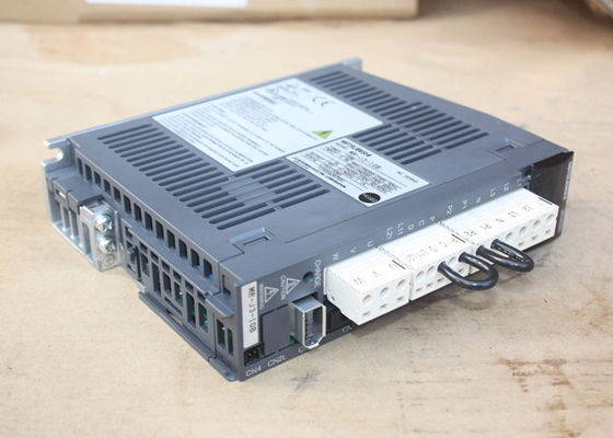 Усилитель перемещения 100W сервопривода AC серии MR-J3-10B Mitsubishi Electric MELSERVO MR-J3 промышленный