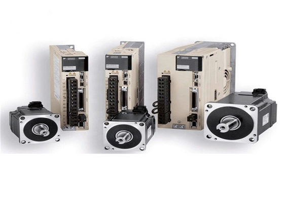 Мотор сервопривода Ac SGDM-15DN управляет Yaskawa ПУНКТ Servopack 0,5 AMP 32