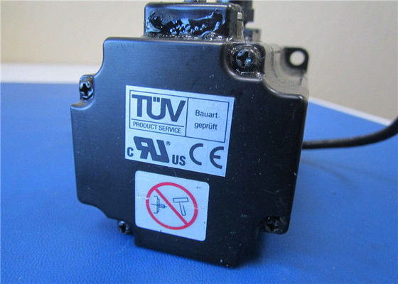 Мотор сервопривода c AC Yaskawa 100W 200V 0.89A мотора сервопривода SGMPH-01AAE4C промышленный