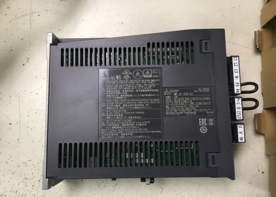 Привод сервопривода УСИЛИТЕЛЯ MR-J4-100A-RJ 200V СЕРВОПРИВОДА AC Мицубиси 1KW НОВЫЙ в запасе