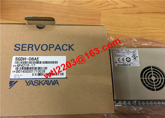 Промышленный сервопривод 50/60HZ управляет YASKAWA SGDH-08AE SERVOPACK совершенно новым