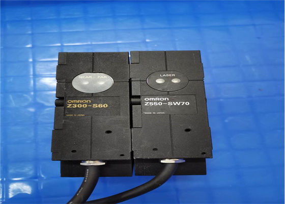 ГОЛОВА Z550 ДАТЧИКА Omron Z550-SW70 ОТРАЖАЕТ ШИРИНУ ЛУЧА 70MM 200±30MM ИЗМЕРЯЕМУЮ