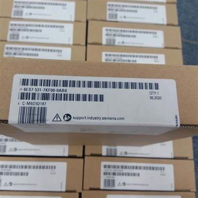 GE IC697CPM790 C.P.U. 64 MHz с возможностью вычисления использующ трицатидвухразрядную плавающую запятую