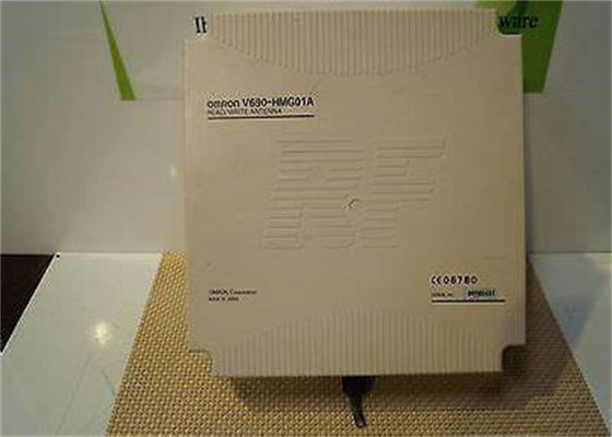 Omron V690-HMG01A ANTENNA/CONTROLLER регулятор логики PLC 2,4 GHZ Programmable