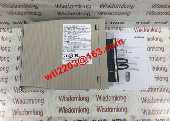 Привод мотора сервопривода AC 1PH 200-230V, YASKAWA Servopack SGDV-5R5A01A 50/60HZ 3.7A