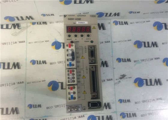 Сервопривод 50/60HZ SERVOPACK промышленный управляет YASKAWA SGDH-A5BE 50W