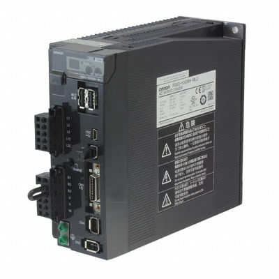 Мотор OMRON R88D-KT06F управляет старшим s Srv Drv 400 v 600W 480V G5 трехфазным