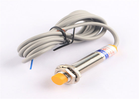 МЕТАЛЛ ДАТЧИКА БЛИЗОСТИ 6-36VDC LJ12A3-4-Z/BX 12MM ВЫСТРАИВАЕТ В РЯД 4MM НИКАКОЕ 3WIRE