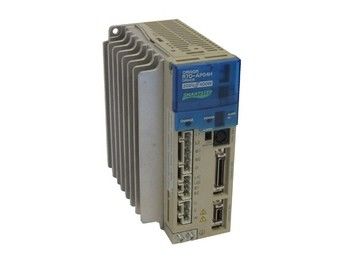 Поставка 4.4A 200V AC 200VAC сервопривода Omron R7D-AP08H нагружает 750 w R7D-AP08H-ND