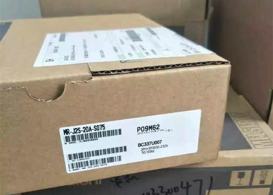 СЕРВОПРИВОД усилителя MR-J2S-20A-S075 Mitsubishi Electric 200W промышленный трехфазный УПРАВЛЯЕТ НОВЫМ