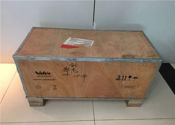 Привод SP5401 Emerson Unidrive 380V-400V держателя панели AC методов контроля 55/75KW НОВОЕ