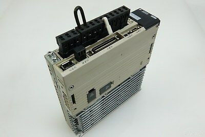 Совершенно новый привод сервопривода AC 220V Yaskawa SGDV-2R8A11B сильный