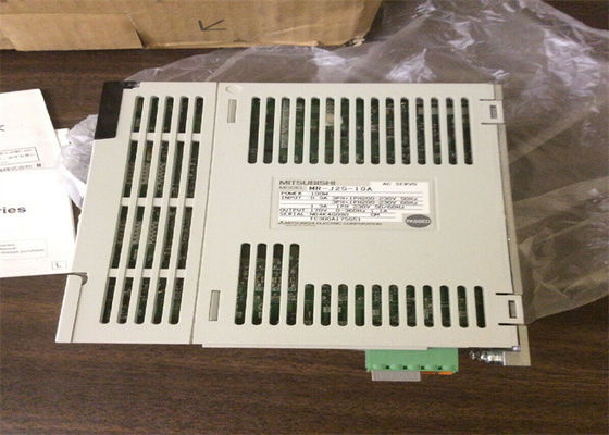 Усилитель привода MR-J2S-10A 170V сервопривода AC CNC Мицубиси 100W НОВЫЙ в запасе