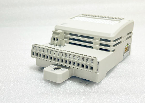 Модуль цифрового входного сигнала S800 3BSE022360R1 DI802 120V индивидуально изолировал каналы