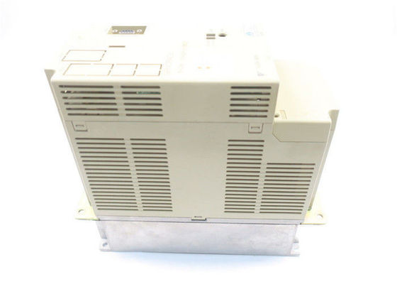 Сервопривод 1.5KW SGDB-15ADP-PY8 Yaskawa промышленный управляет усилителем 200-230V сервопривода
