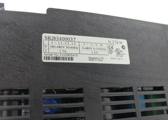Привод инвертора AC командира SK 0.37kW 3ph МЕТОДОВ УПРАВЛЕНИЕМ NIDEC EMERSON SKB3400037