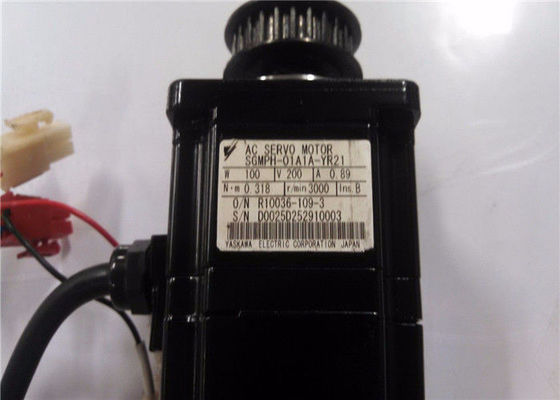 Мотор сервопривода Ac SGMP-01A312 Yaskawa 3000RPM 2048PPR 100W 200V одновременный
