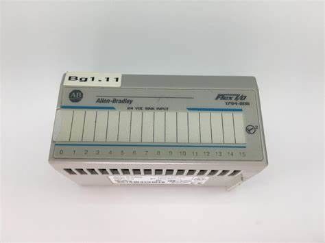 Модули цифрового входного сигнала I/O ГИБКОГО ТРУБОПРОВОДА 1794-IB16 Ален-Брэдли 16 желтых индикаторов состояния