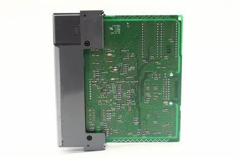 Модуль цифрового входного сигнала AB 1747-SN с сетью РИО кабеля Belden 9463