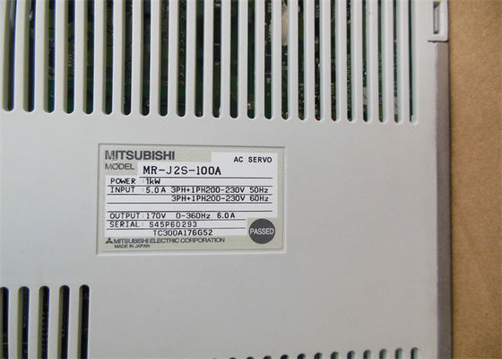 Мотор сервопривода усилителя MR-J2S-100A сервопривода AC 1KW МИЦУБИСИ трехфазный управляет НОВЫМ