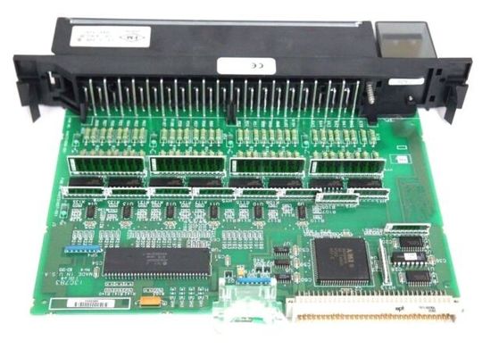 GE   IC697MDL653 32 пункта 24 milliamps входных сигналов каждого серии 0 до 2 модулей 90-70 VDC 8