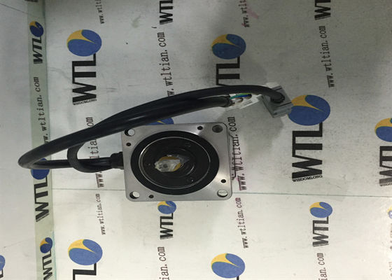 Мотор сервопривода 1500rpm SGMDH-45A2B-YR12 промышленный Yaskawa 32.4a 200v-ac 4500w 28.4nm