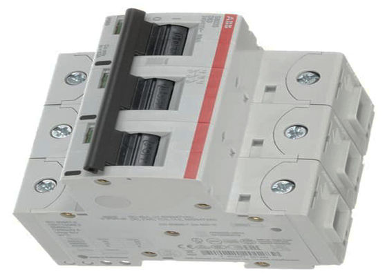 2CCS863001R0631 S803S-D63 Низковольтные выключатели высокоточных батарей Новые