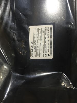 SGM-08A2F-J33 Yaskawa ELECTRIC AC SERVO MOTOR 750W 4.4A Промышленный сервомотор