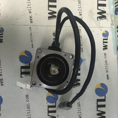 SGM-02UW14E Yaskawa 17 бит Абсолютный кодер SERVO MOTOR 100W 0.89A Новый в коробке