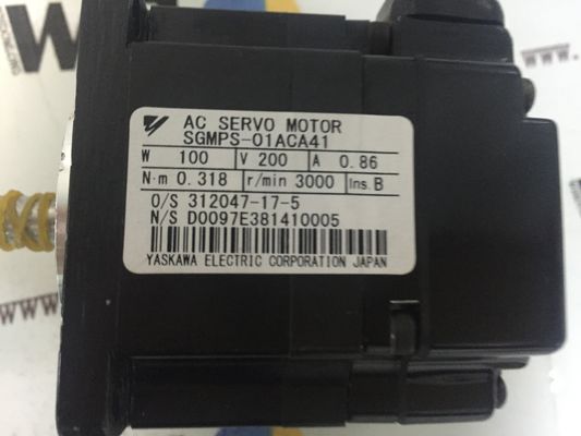 Промышленный Yaskawa AC сервомотор SGMPS-01ACA41 100W 200V Совершенно новый