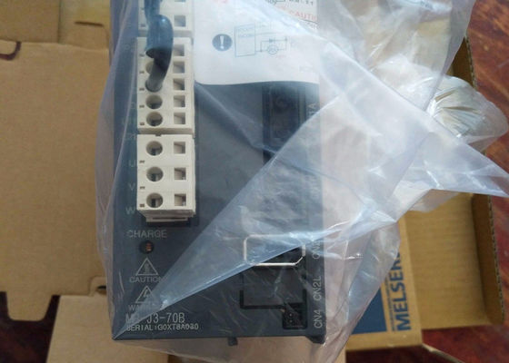 Мицубиши Промышленные сервоприводы MR-J3-70B 3.8AMP 750W 200V SSCNET 3PH Усилитель