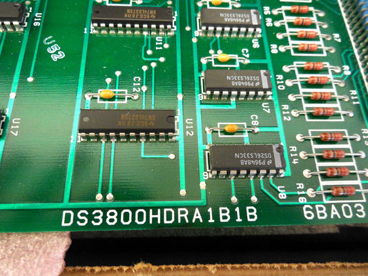GE Line Driver/Receiver Board DS3800HDRA оснащена модульным разъемом