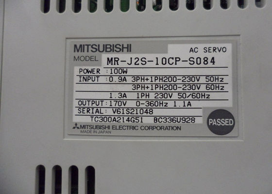 Мицубиши серийный сервоуправляющий MR-J2S-10CP-S084 3-фазный промышленный сервомоторный драйвер
