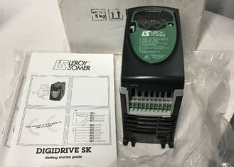 Техники управления SKA1200055 Commander SK Series AC Inverter для мощности 0,55 кВт (0,75 л. с.) 230В 3 Ph