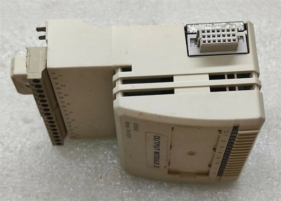 Совершенно новый ABB DO802 3BSE022364R1 Цифровой ИО-модуль в оригинальной коробке