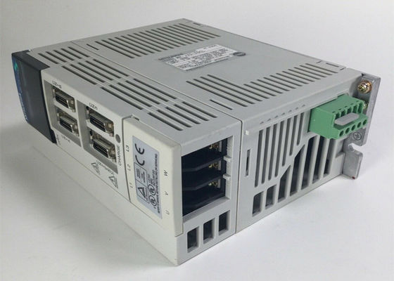 MITSUBISHI AC Сервопривод MR-J2S-60CL Промышленный сервоусилитель Мощность 600 Вт Вход 3.2А Новый
