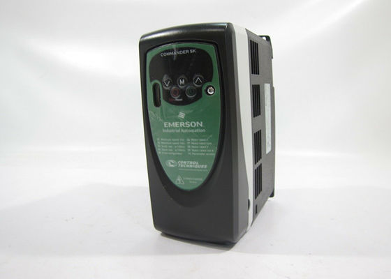 СТРУКТУРНЫЕ ТЕХНИКИ Командир SKB3400110 1.1 кВт 2.8A 380 - 480VAC Переменная частота привода