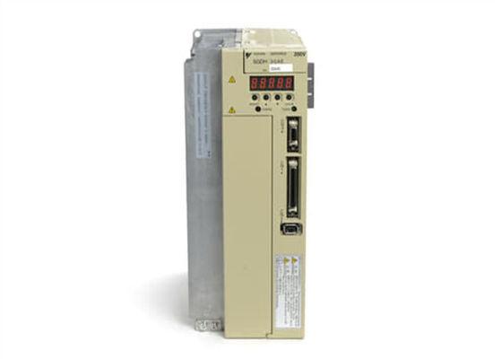 Новый SGDH-30AE Yaskawa Sigma II оригинальный сервоусилитель 0,5 кВт
