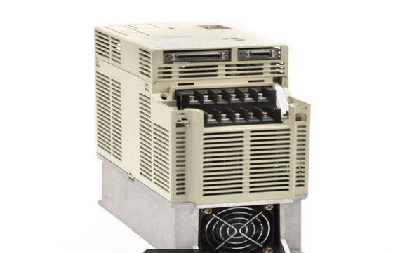 Yaskawa SGDB-30VDY1 Сигма серия сервопривода 2.9KW