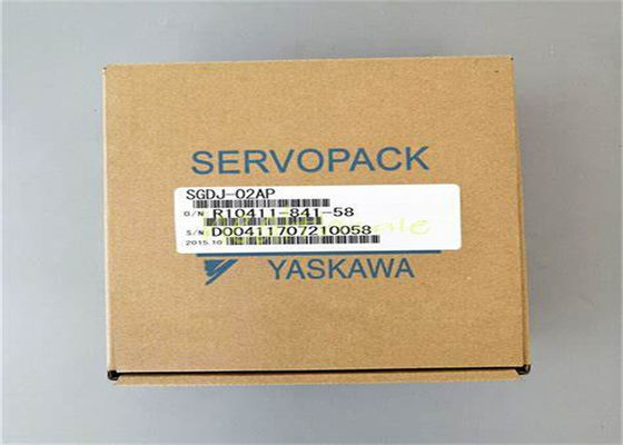 Новый сервоусилитель Yaskawa SGDJ-02AP AC 230V в оригинальной коробке
