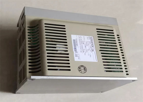 Совсем новая Yaskawa SGDL-03BP Сервоприводы 3 фазы в оригинальной коробке