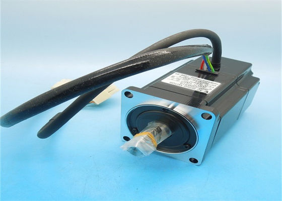 Бренд Yaskawa Сервомотор SGM-02B314 AC 200W Новый в оригинальной коробке