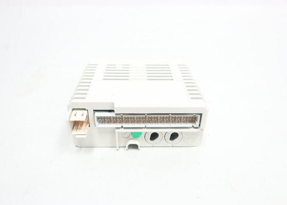 ABB DI830 3BSE013210R1 Цифровой вход 24V SOE 16 ch I-O модуль
