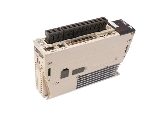 Yaskawa совершенно новый SGDV-1R6A01A AC сервоприводы в оригинальной коробке