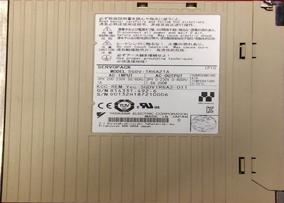Yaskawa SGDV-1R6A21A 220V AC Сервоусилитель 0.2kw Новый Оригинальный