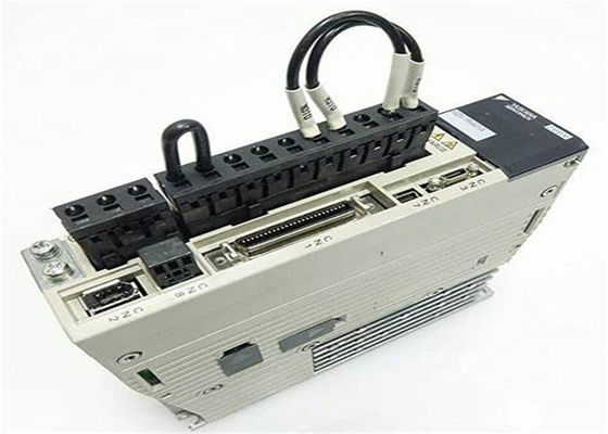 Yaskawa SGDV-1R6A21A 220V AC Сервоусилитель 0.2kw Новый Оригинальный